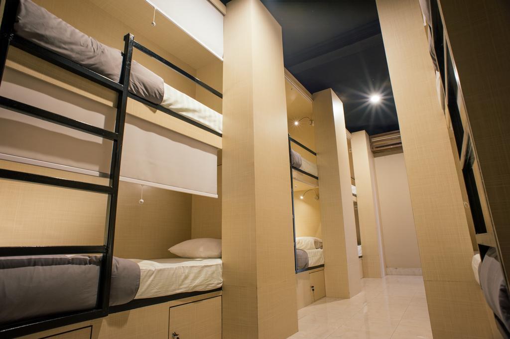 Bedplus Backpacker Kuta Legian Szoba fotó