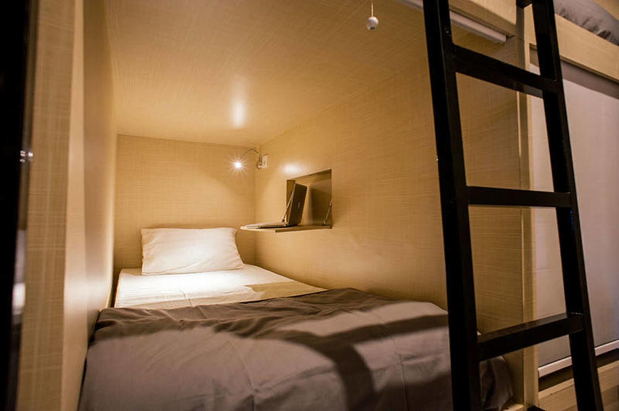 Bedplus Backpacker Kuta Legian Kültér fotó